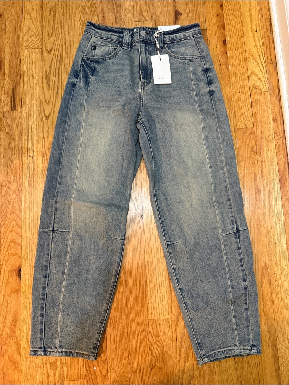 High-Waist Vintage Wash Slim Barrel Leg Jeans